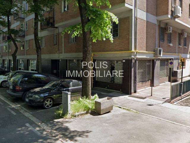 Locale Commerciale in vendita a Crocetta-San Lazzaro-Modena Est, Modena