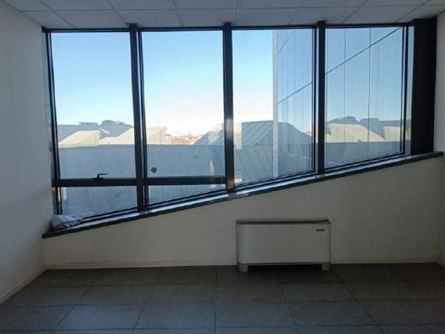 Locale Commerciale in vendita a San Lazzaro, Modena