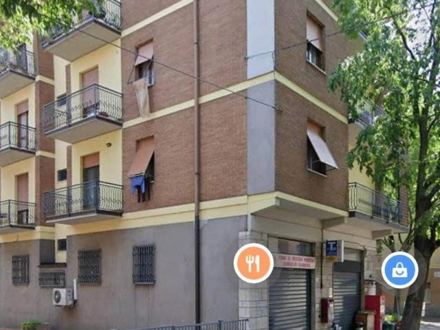 Locale Commerciale in vendita a Musicisti, Modena