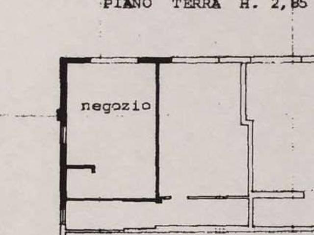 Locale Commerciale in vendita a Crocetta-San Lazzaro-Modena Est, Modena