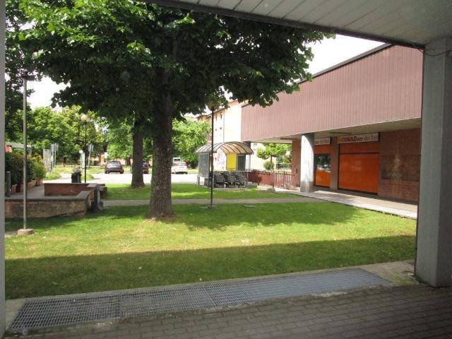 Locale Commerciale in vendita a Buon Pastore-Sant'Agnese-San Damaso, Modena