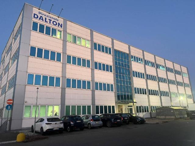 Locale Commerciale in vendita a Crocetta-San Lazzaro-Modena Est, Modena