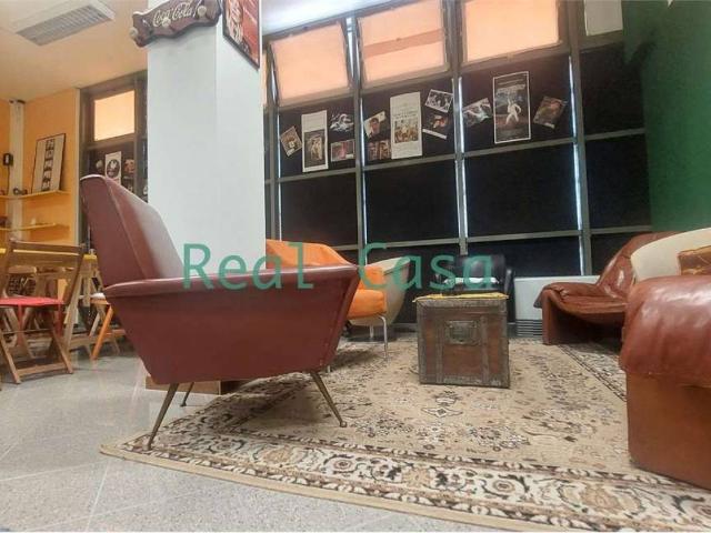 Locale Commerciale in vendita a Rotonda, Modena