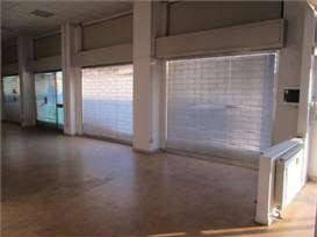 Locale Commerciale in vendita a Crocetta-San Lazzaro-Modena Est, Modena