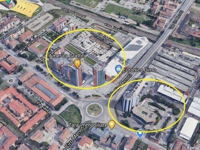 Locale Commerciale in vendita a Centro Storico, Modena