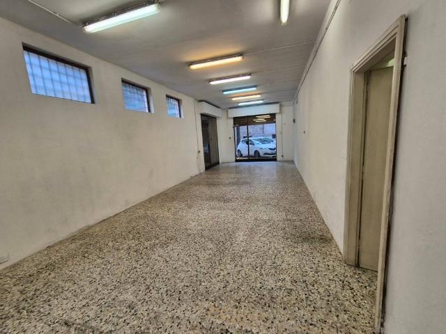 Locale Commerciale in vendita a Musicisti, Modena