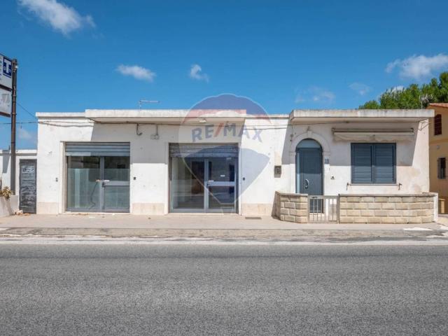 Locale Commerciale in vendita a Sacro Cuore, Marina Di Modica