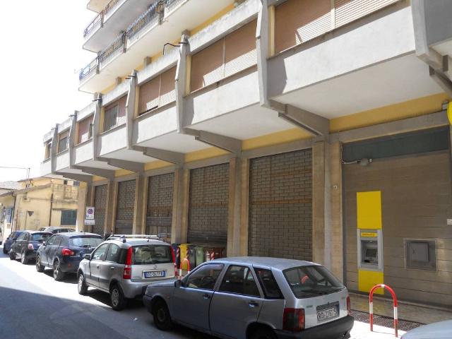 Locale Commerciale in vendita a Modica Alta, Marina Di Modica