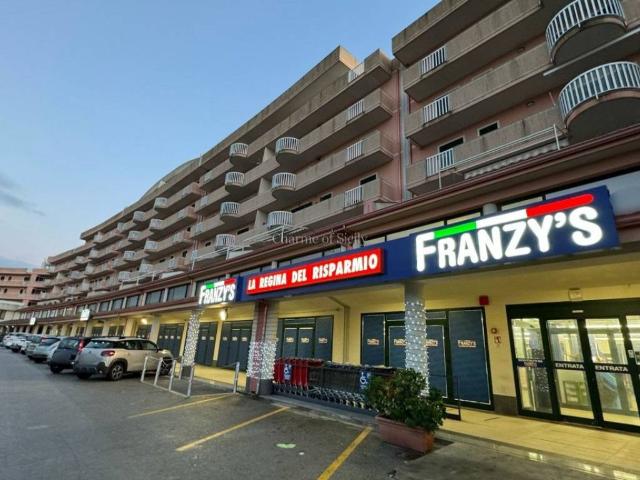 Locale Commerciale in vendita a Sacro Cuore, Marina Di Modica