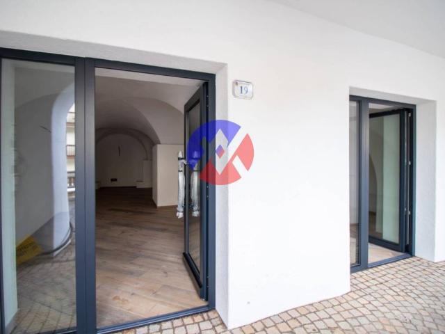 Locale Commerciale in vendita a Comun General de Fascia, Moena