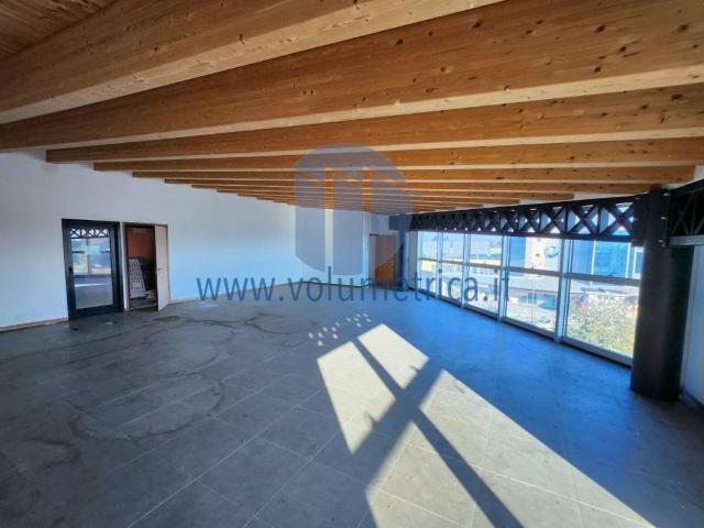 Locale Commerciale in vendita a Olme, Mogliano Veneto