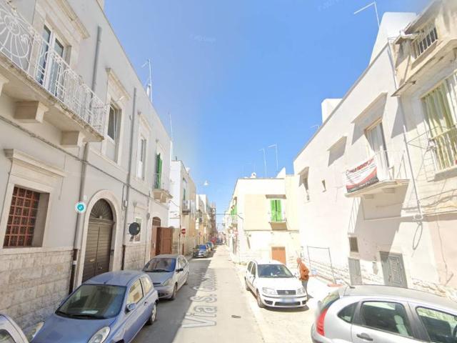 Locale Commerciale in vendita a Puglia, Bari