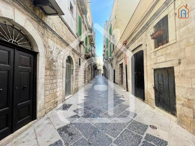 Locale Commerciale in vendita a Villaggio Belgiovine, Puglia