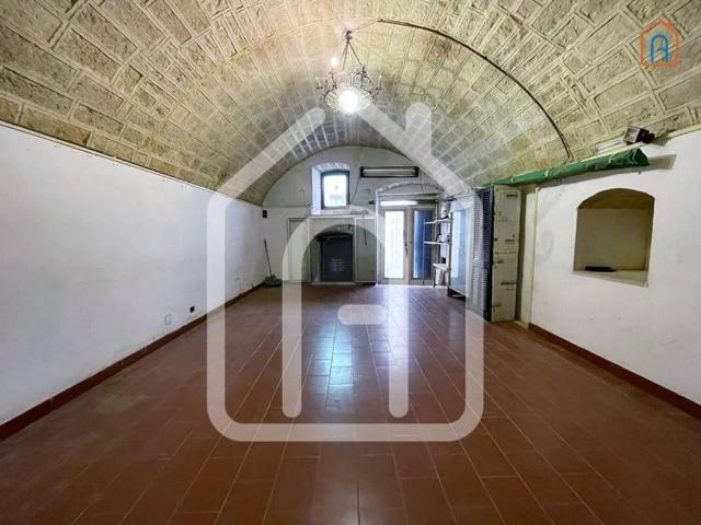 Locale Commerciale in vendita a Villaggio Belgiovine, Puglia
