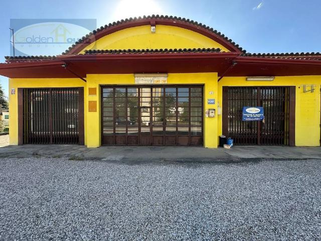 Locale Commerciale in vendita a Molinella, Reggio Emilia