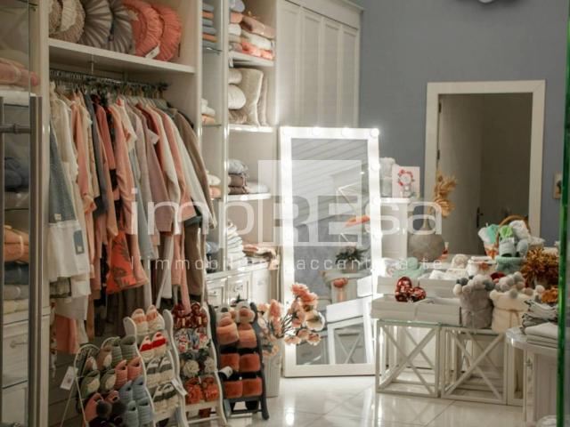 Locale Commerciale in vendita a Monastier di Treviso, Treviso