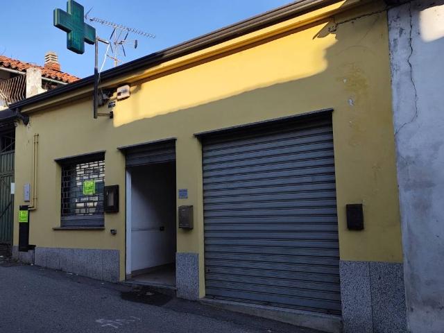Locale Commerciale in vendita a Piemonte, Vercelli
