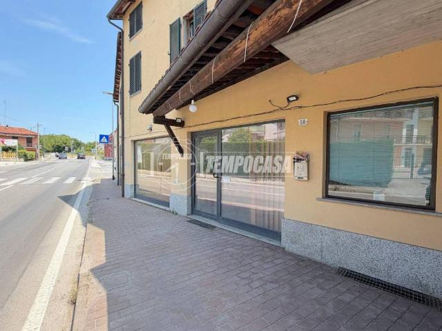 Locale Commerciale in vendita a Cascina Mai, Piemonte