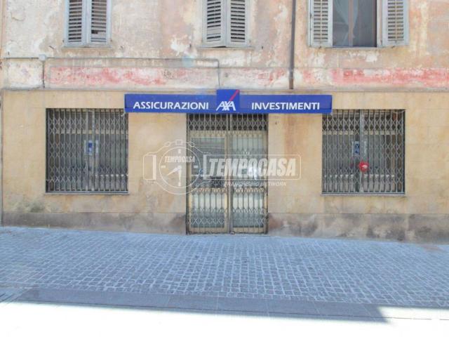Locale Commerciale in vendita a Piemonte, Cuneo