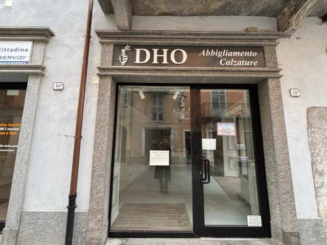 Locale Commerciale in vendita a Piemonte, Cuneo