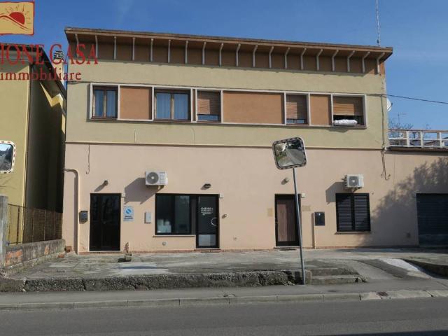 Locale Commerciale in vendita a Monfalcone, Friuli-Venezia Giulia