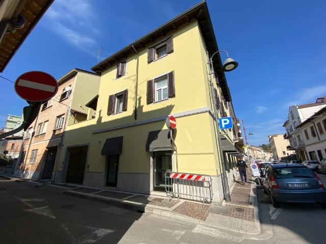Locale Commerciale in vendita a Monfalcone, Friuli-Venezia Giulia