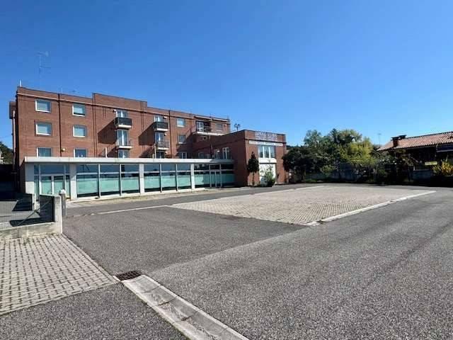 Locale Commerciale in vendita a Monfalcone, Friuli-Venezia Giulia