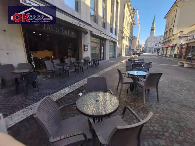 Locale Commerciale in vendita a Monfalcone, Friuli-Venezia Giulia
