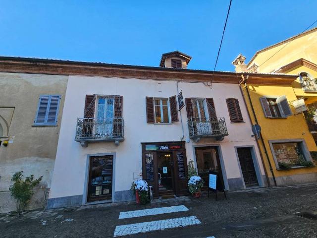 Locale Commerciale in vendita a Piemonte, Cuneo
