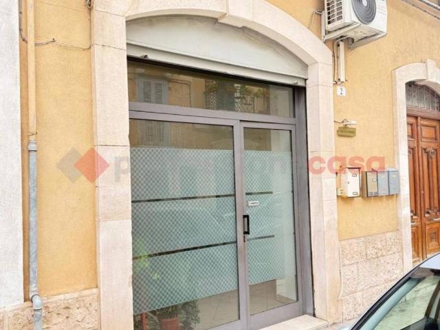 Locale Commerciale in vendita a Monopoli, Bari