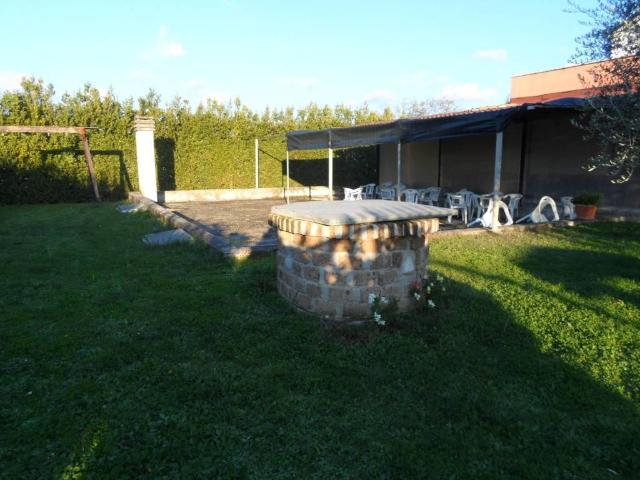 Locale Commerciale in vendita a Marche, Ascoli Piceno