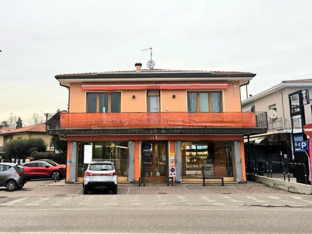 Locale Commerciale in vendita a Monselice, Veneto
