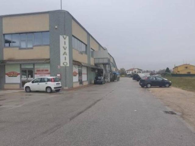 Locale Commerciale in vendita a San Bortolo, Monselice