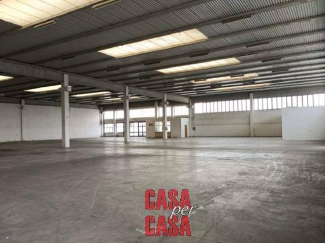 Locale Commerciale in vendita a San Bortolo, Monselice