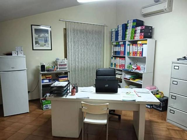 Locale Commerciale in vendita a Montevettolini, Toscana