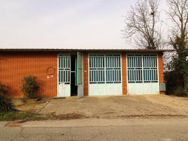 Locale Commerciale in vendita a Piemonte, Cuneo