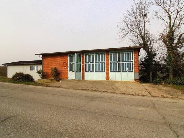 Locale Commerciale in vendita a Piemonte, Cuneo
