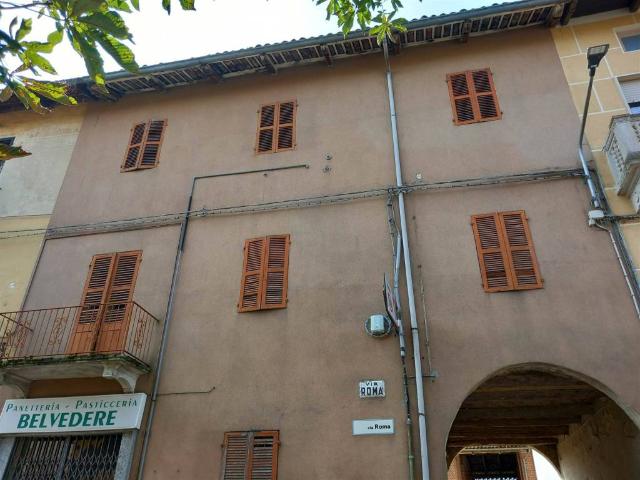 Locale Commerciale in vendita a Piemonte, Asti