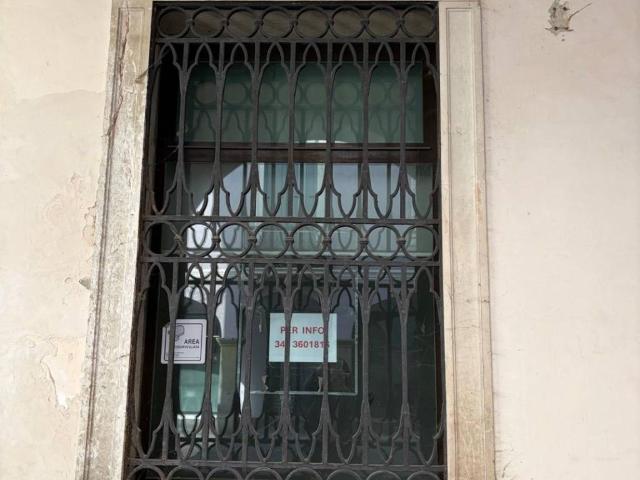 Locale Commerciale in vendita a Montagnana, Veneto