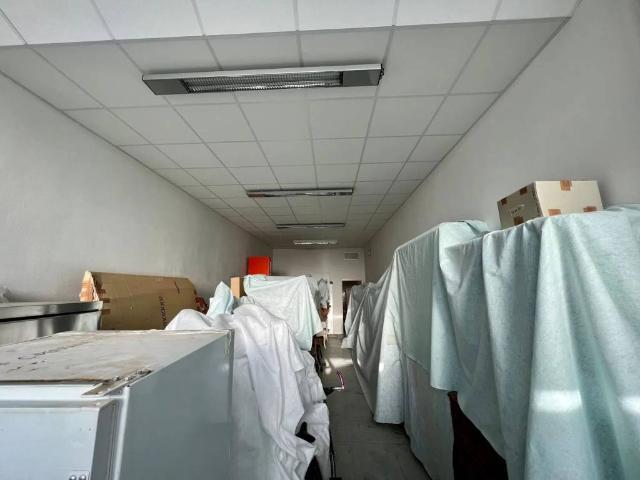 Locale Commerciale in vendita a Unione dei Comuni Circondario dell'Empolese Valdelsa, Montaione