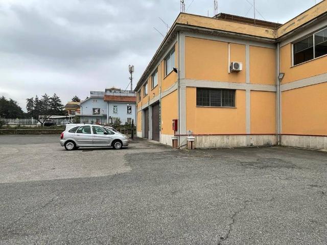 Locale Commerciale in vendita a Laghetto, Monte Compatri