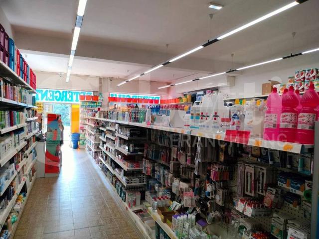 Locale Commerciale in vendita a Unione dei comuni Valli del Reno, Lavino e Samoggia, Monte San Pietro