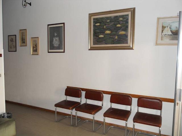 Locale Commerciale in vendita a Gallo, Montecatini Terme