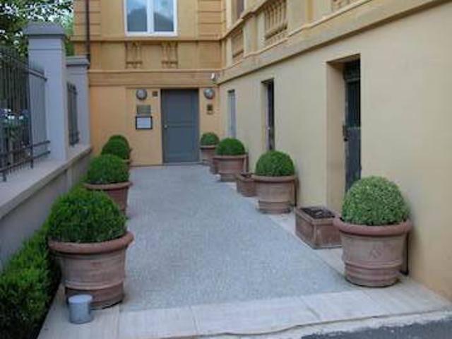 Locale Commerciale in vendita a Gallo, Montecatini Terme