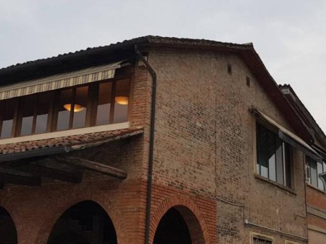 Locale Commerciale in vendita a Montecchio Precalcino, Veneto