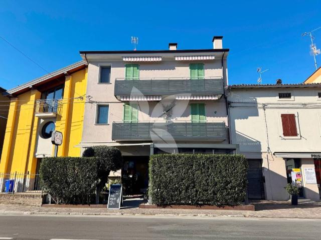 Locale Commerciale in vendita a Montechiarugolo, Reggio Emilia