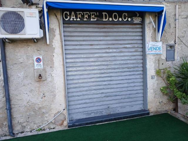 Locale Commerciale in vendita a Montecorice, Campania