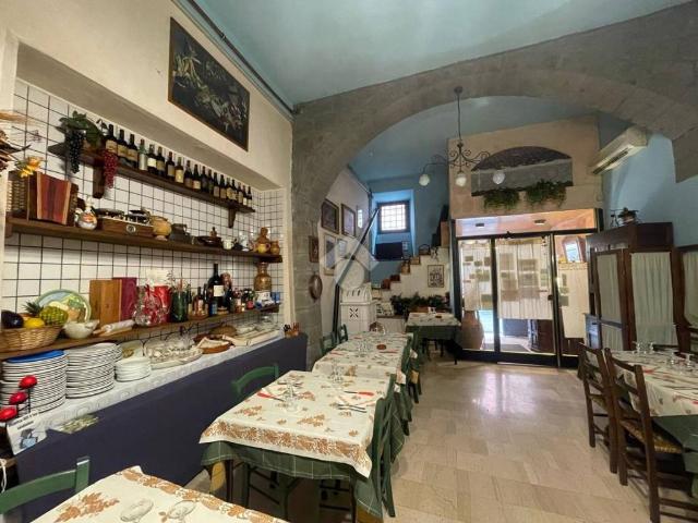 Locale Commerciale in vendita a Le Mosse, Montefiascone