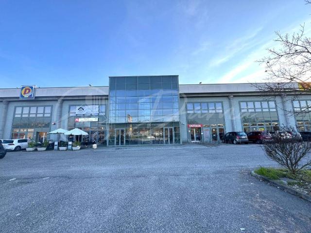 Locale Commerciale in vendita a Piemonte, Asti