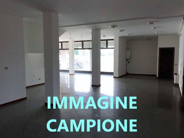 Locale Commerciale in vendita a Montegrotto Terme, Veneto
